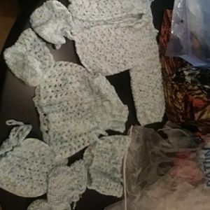 6 piece new born crochet baby set